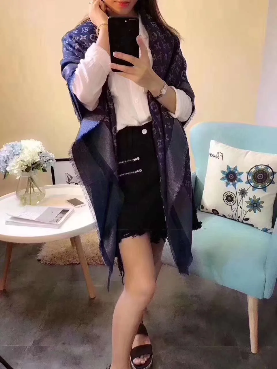 Louis Vuitton Shawl