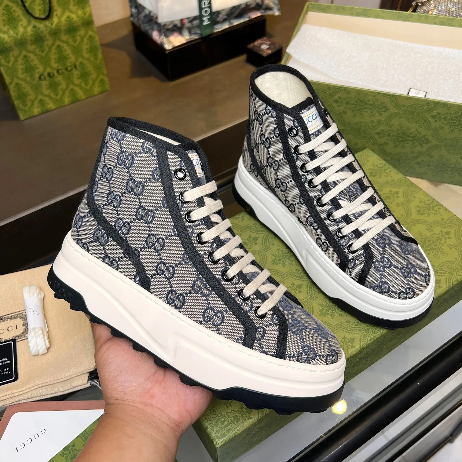 Gucci Sneakers