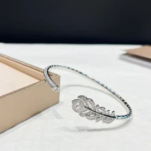 Boucheron Casual Wear