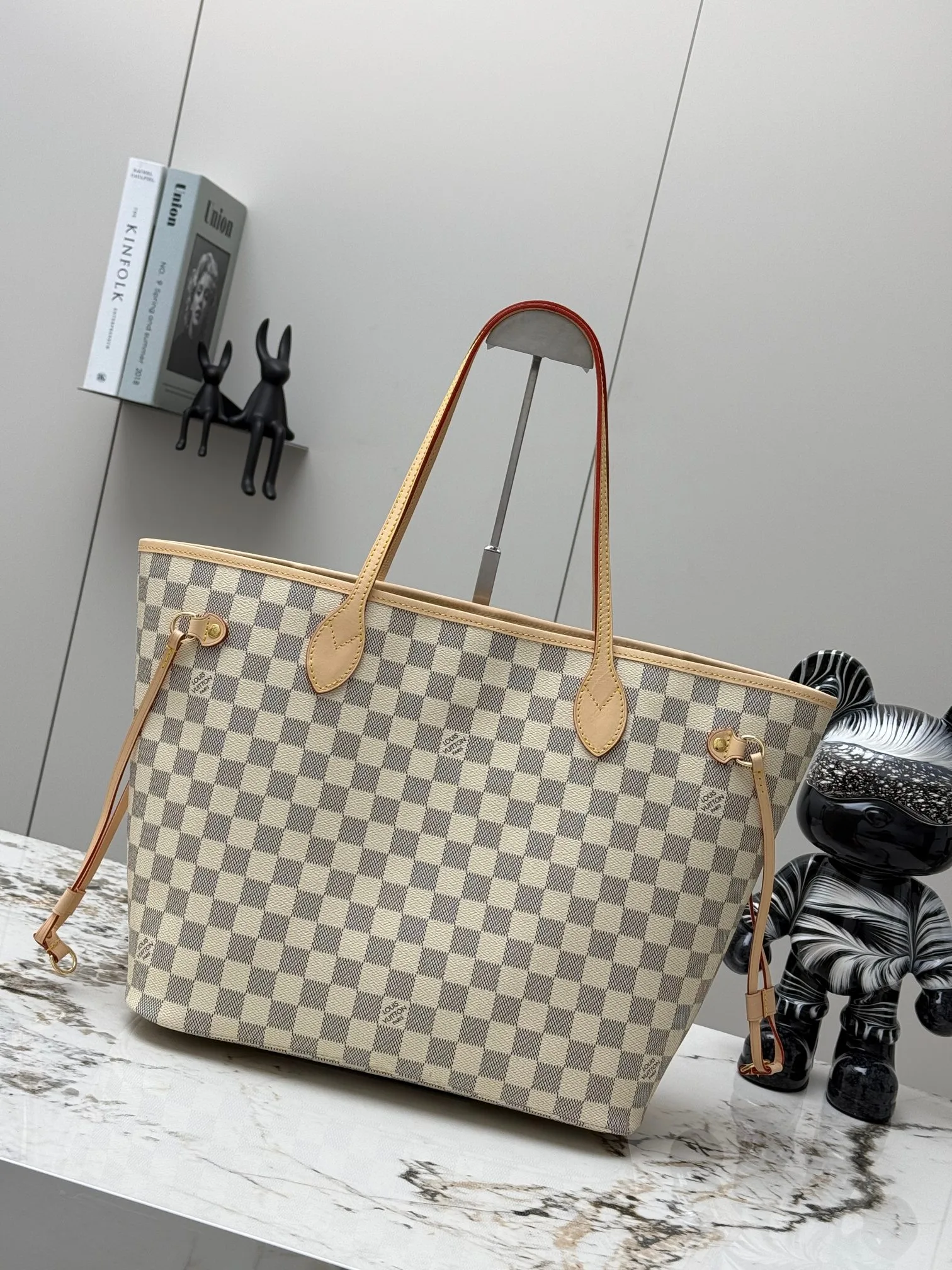 Louis Vuitton Clutch