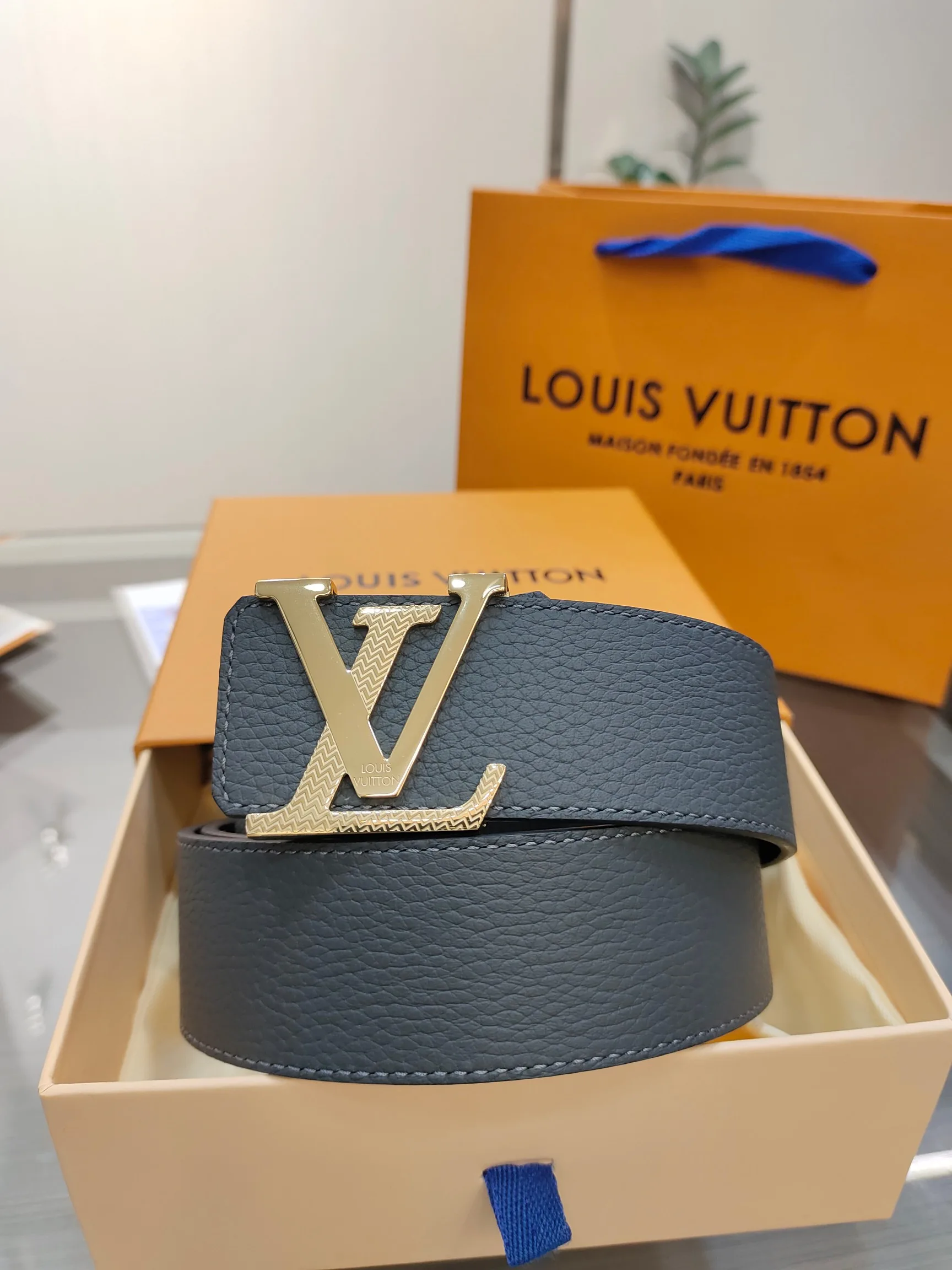 Louis Vuitton Men'S Belt