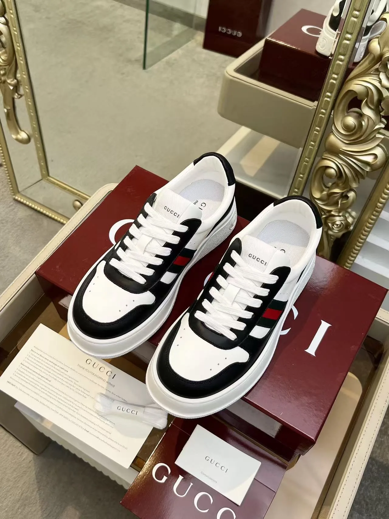 Gucci Leather Shoes