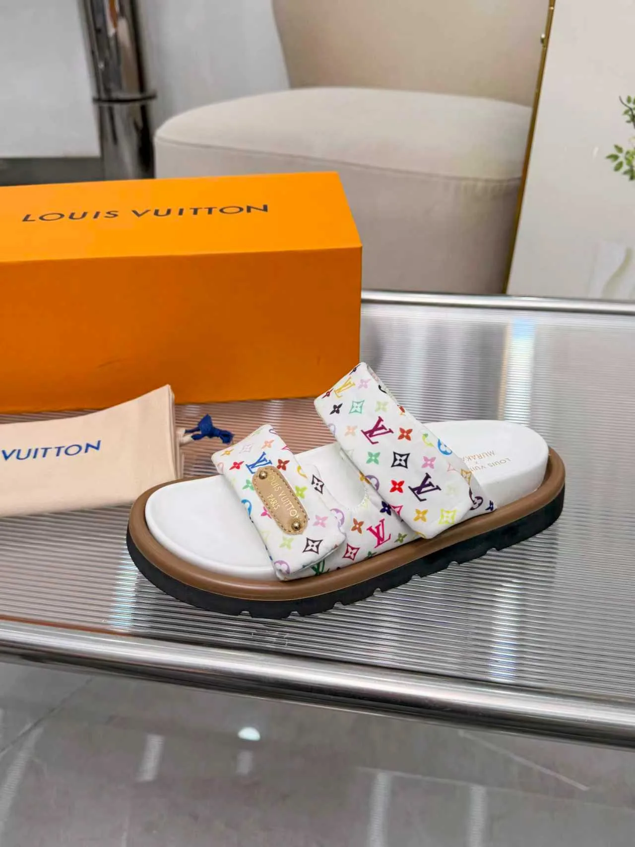 Louis Vuitton Slippers