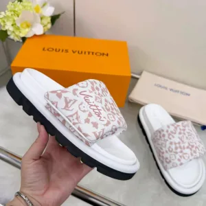 Louis Vuitton Slippers