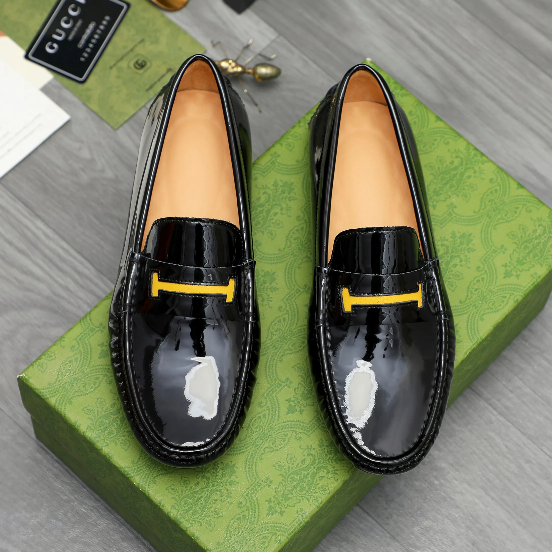 Gucci Leather Shoes