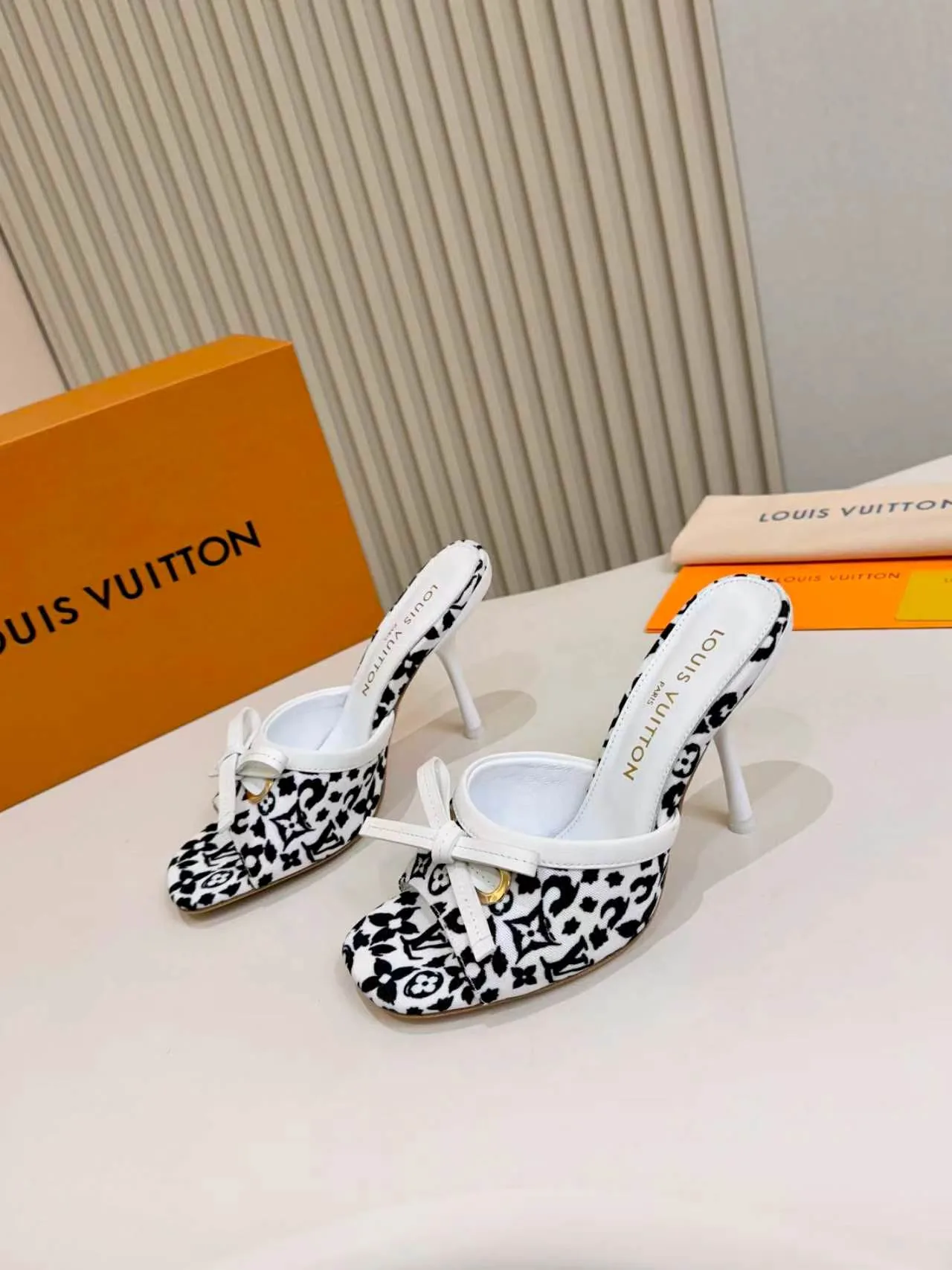 Louis Vuitton Skirt