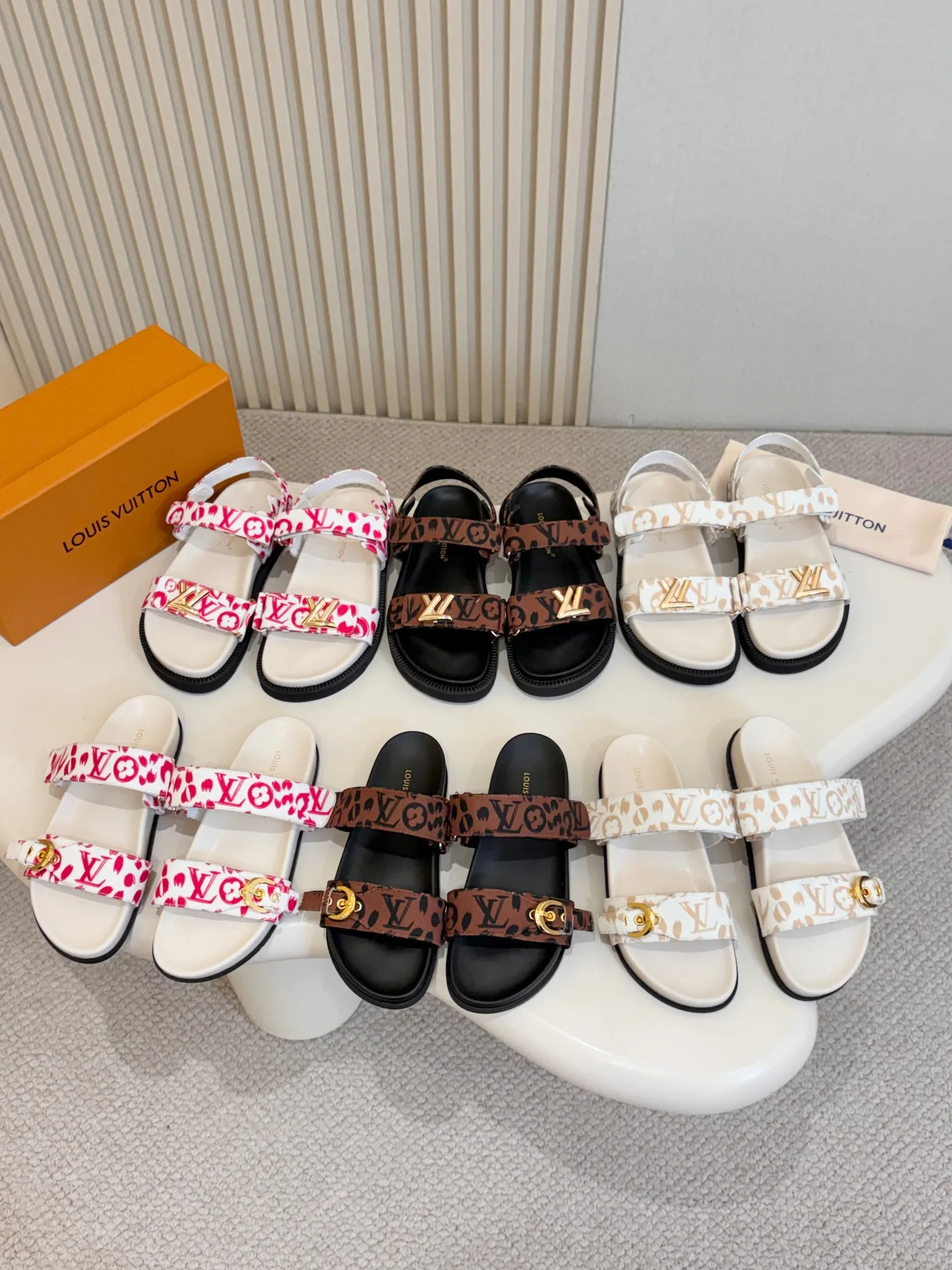 Louis Vuitton Slippers