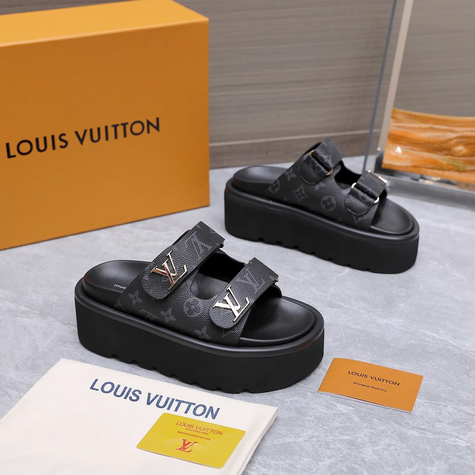Louis Vuitton Sandals