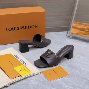 Louis Vuitton Slippers