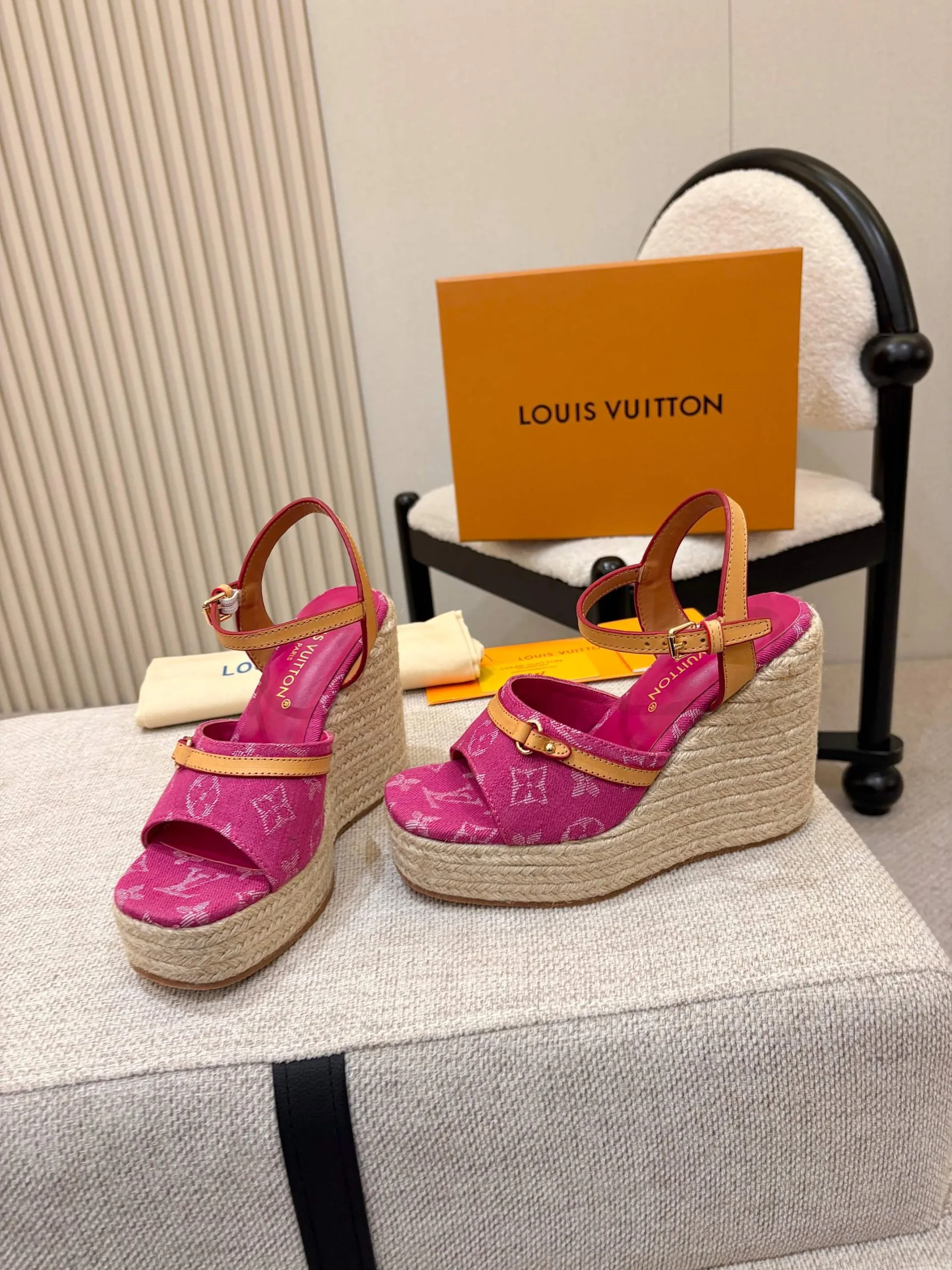 Louis Vuitton Sandals
