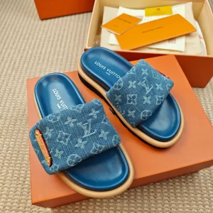 Louis Vuitton Slippers