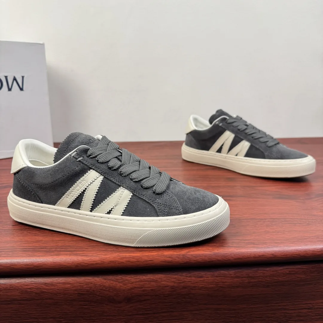 Moncler Jeans