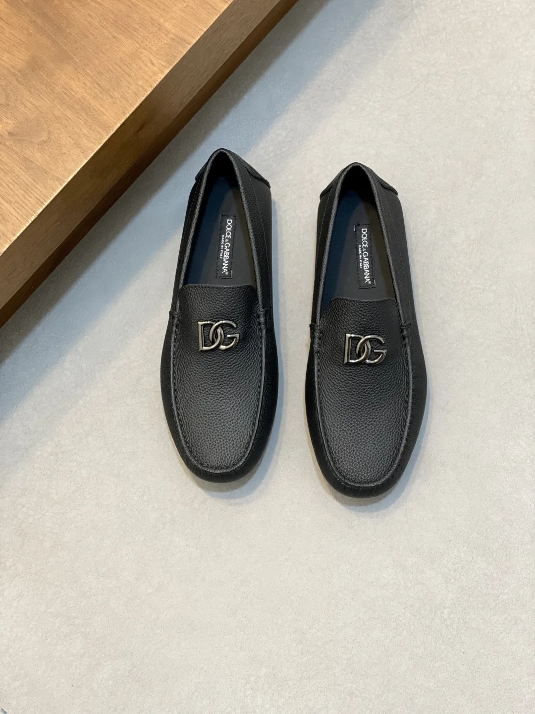 Dolce & Gabbana Leather Shoes