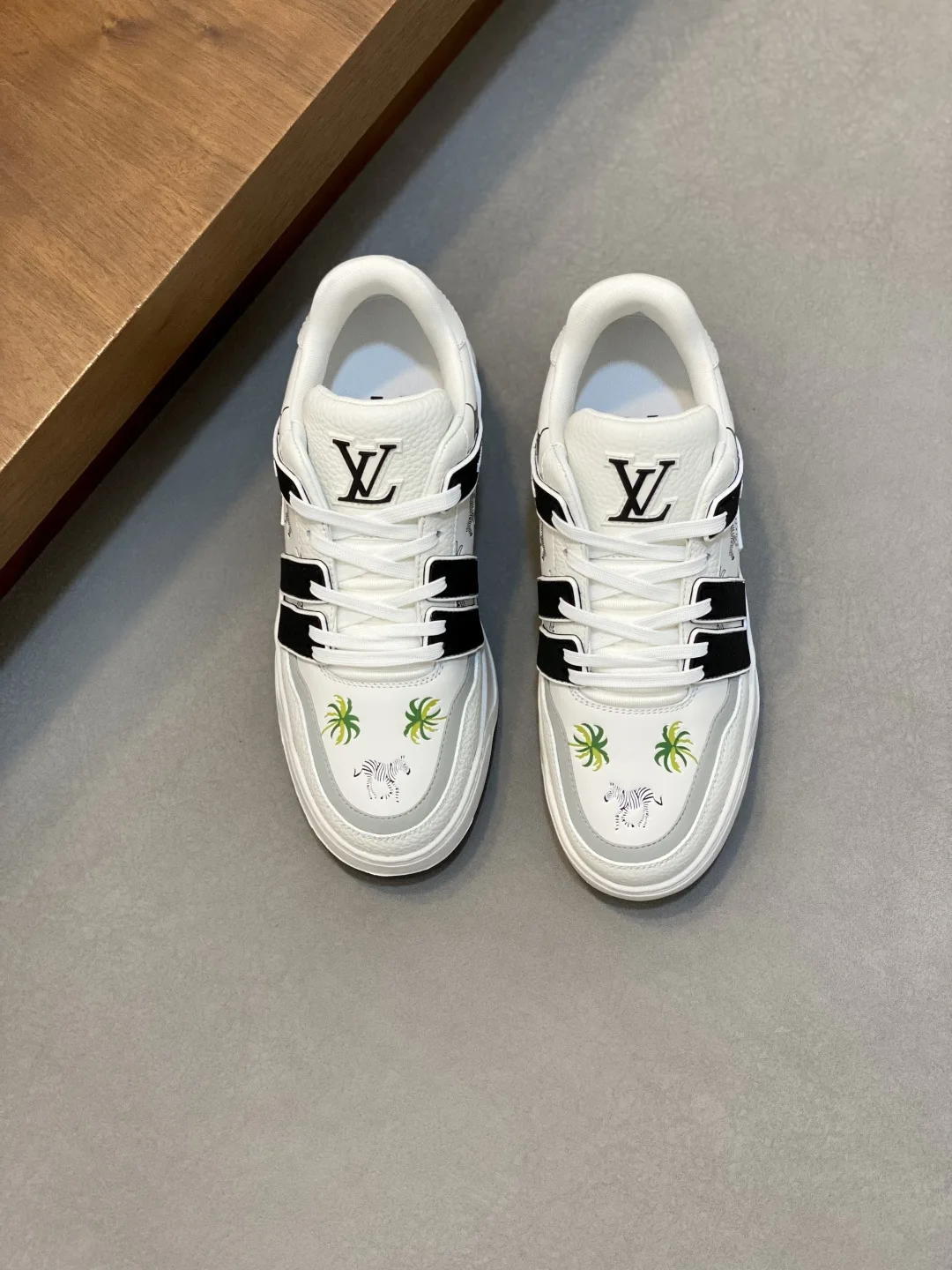 Louis Vuitton Sneakers