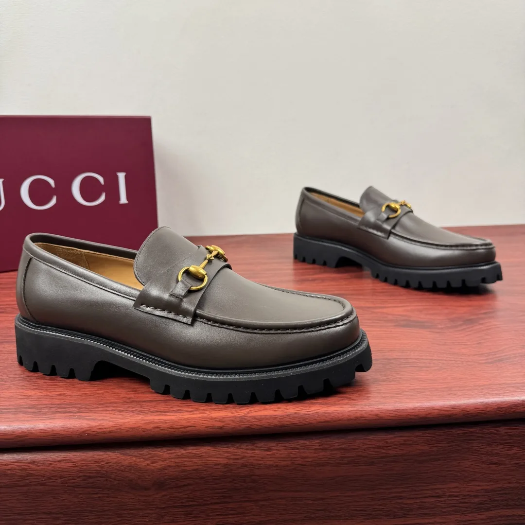 Gucci Leather Shoes