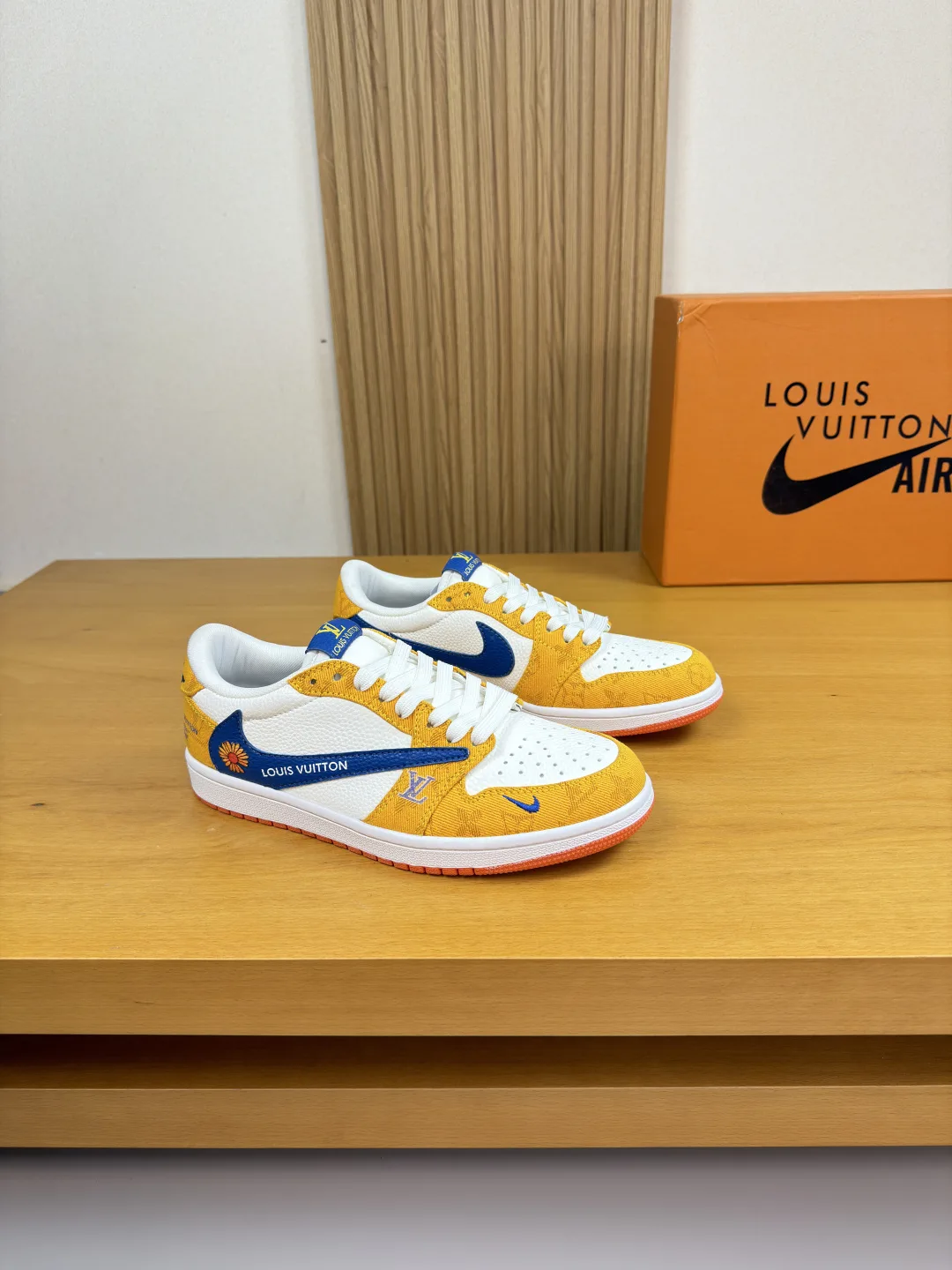 Louis Vuitton Sneakers