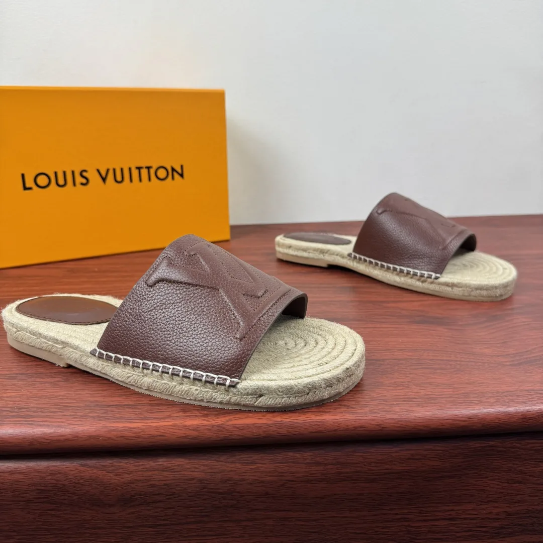 Louis Vuitton Slippers