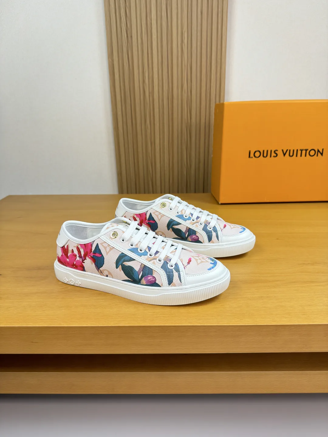 Louis Vuitton Sneakers