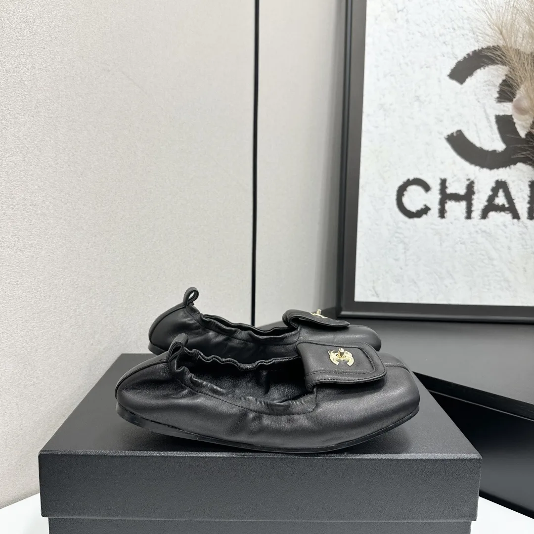 Chanel Casual Pants