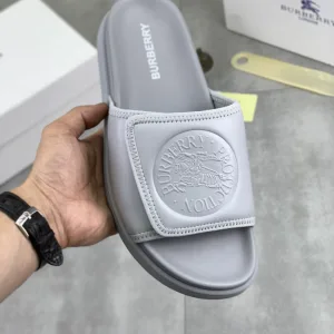 Louis Vuitton Slippers