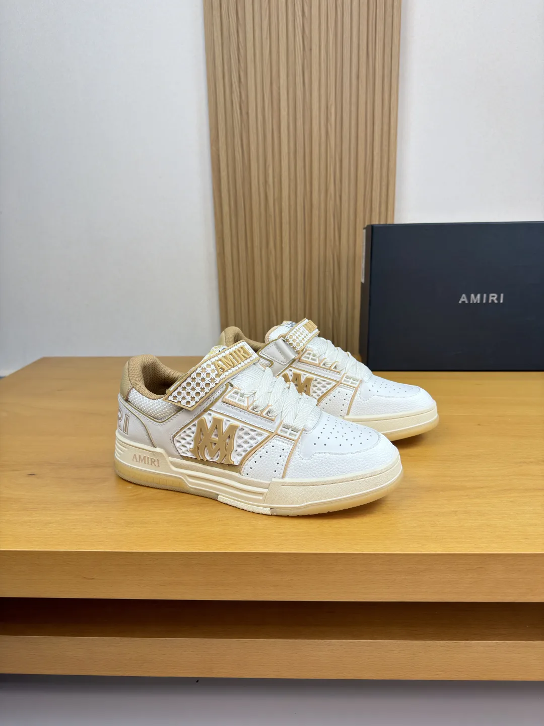 Ami Sneakers