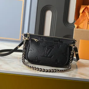 Rei Crossbody Bag