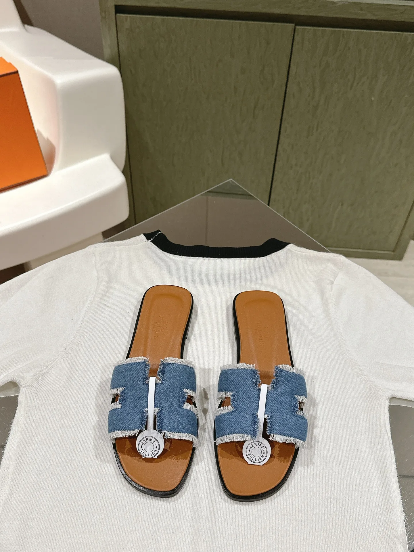 Hermès Slippers