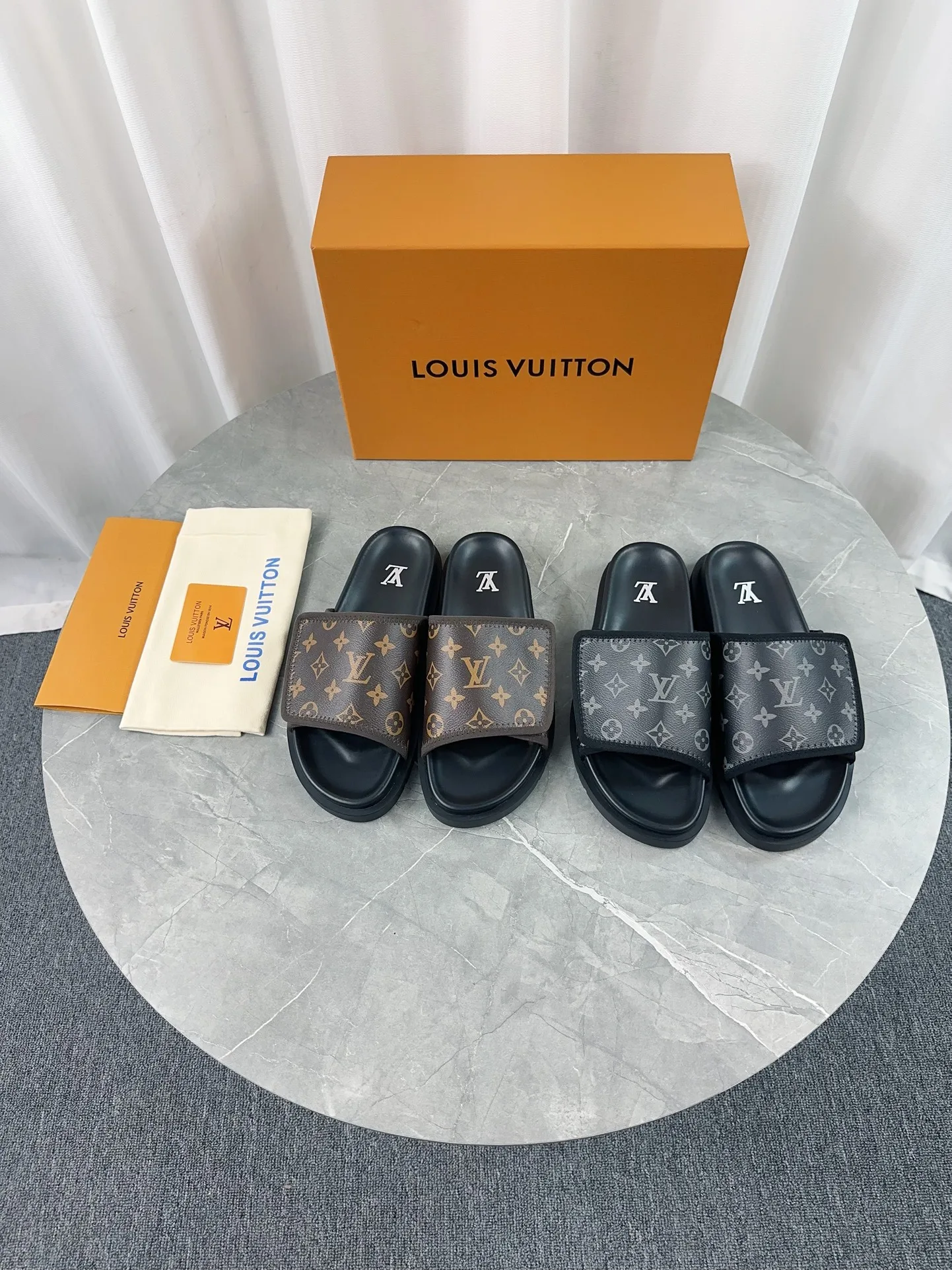 Louis Vuitton Slippers
