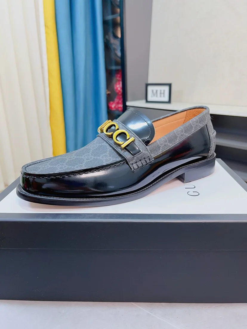 Gucci Leather Shoes