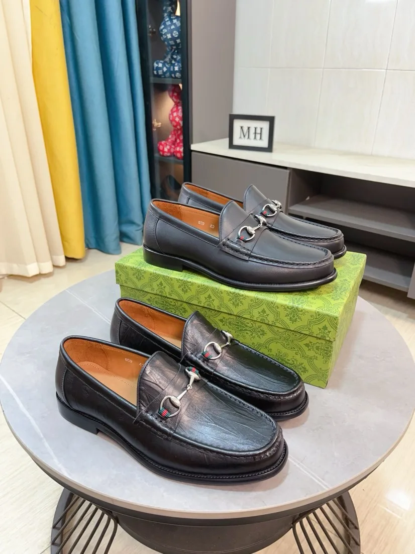Gucci Leather Shoes