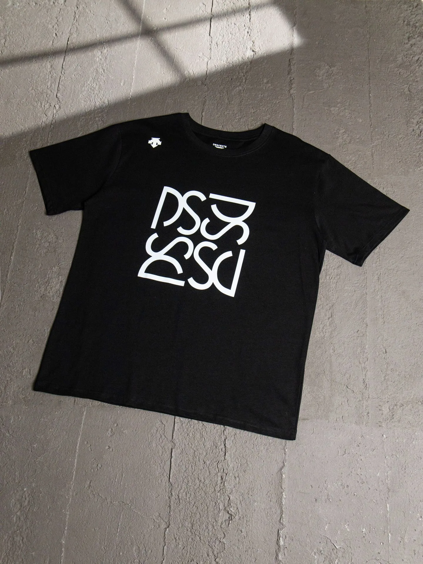 Descente Short Sleeves