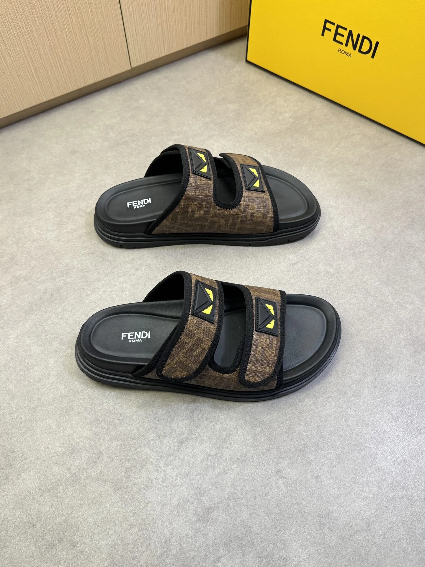 Fendi Slippers