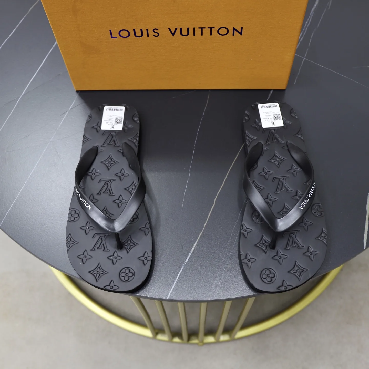 Louis Vuitton Slippers