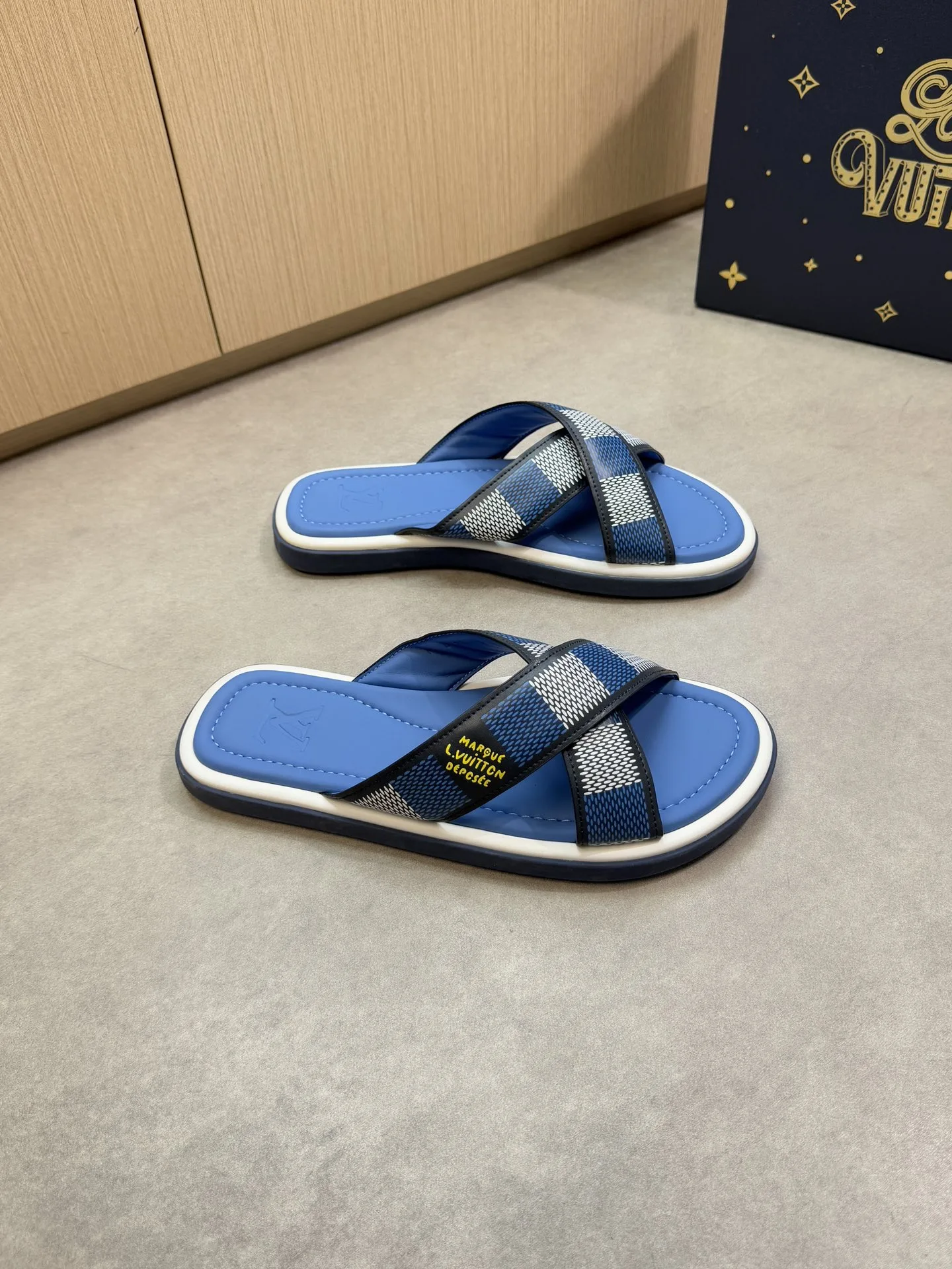 Louis Vuitton Slippers