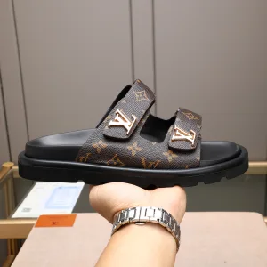 Louis Vuitton Slippers