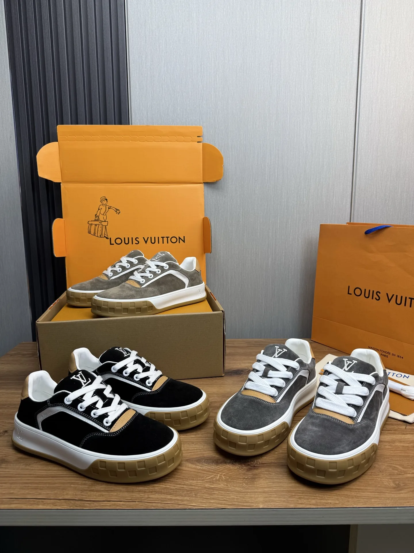 Louis Vuitton Sneakers