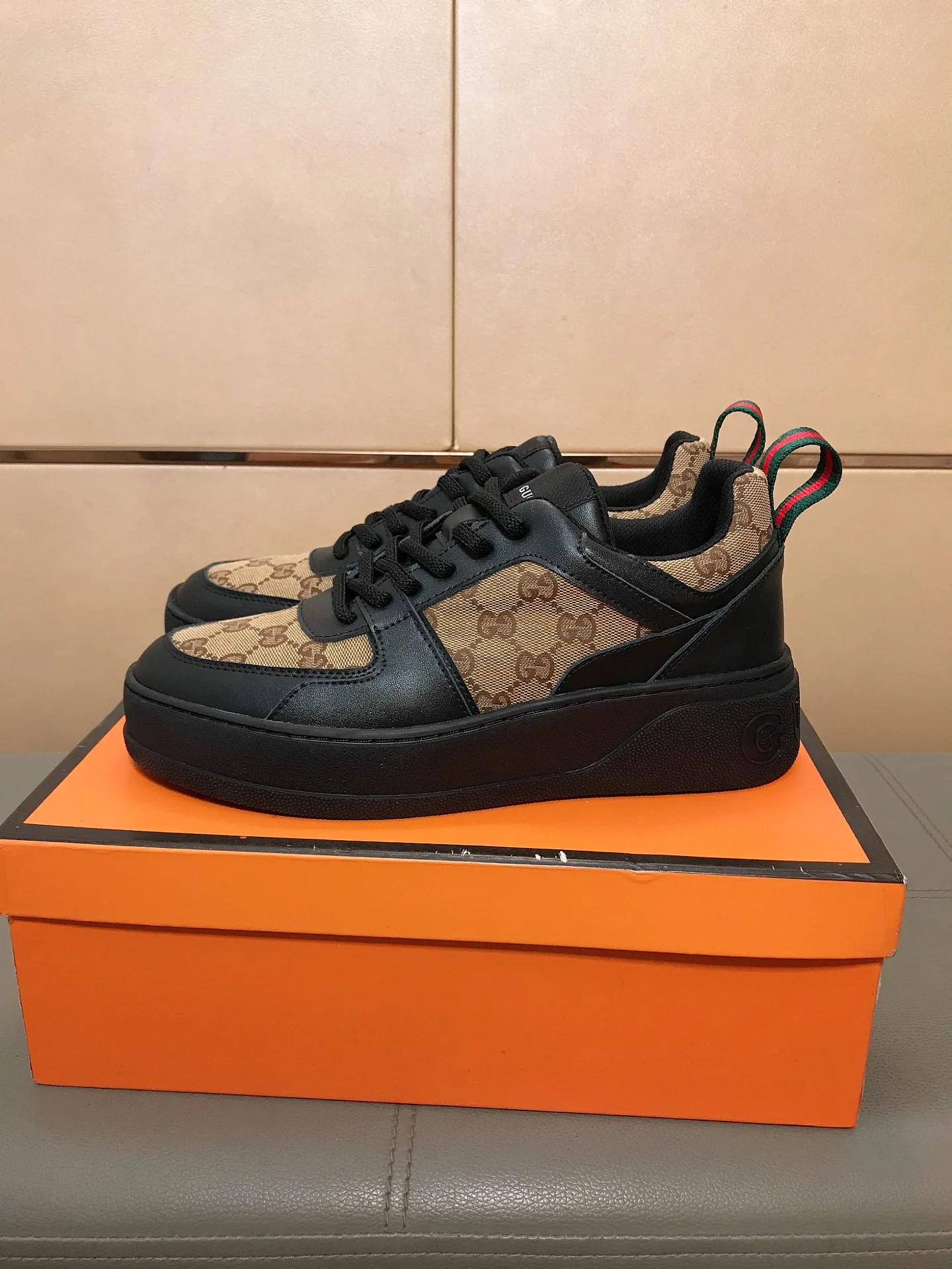 Gucci Casual Shoes