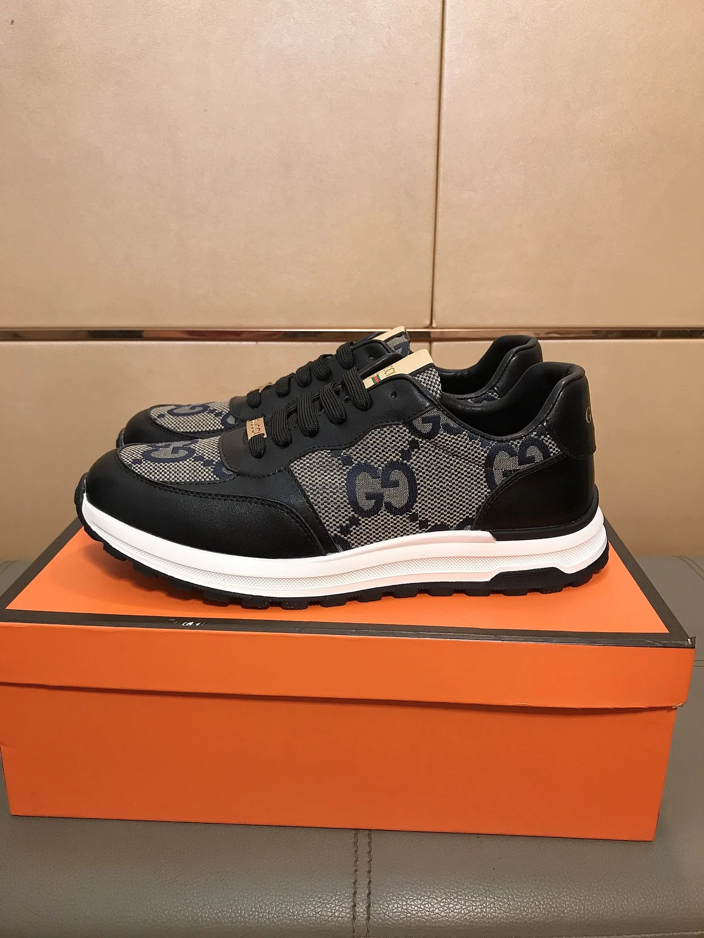 Gucci Casual Shoes