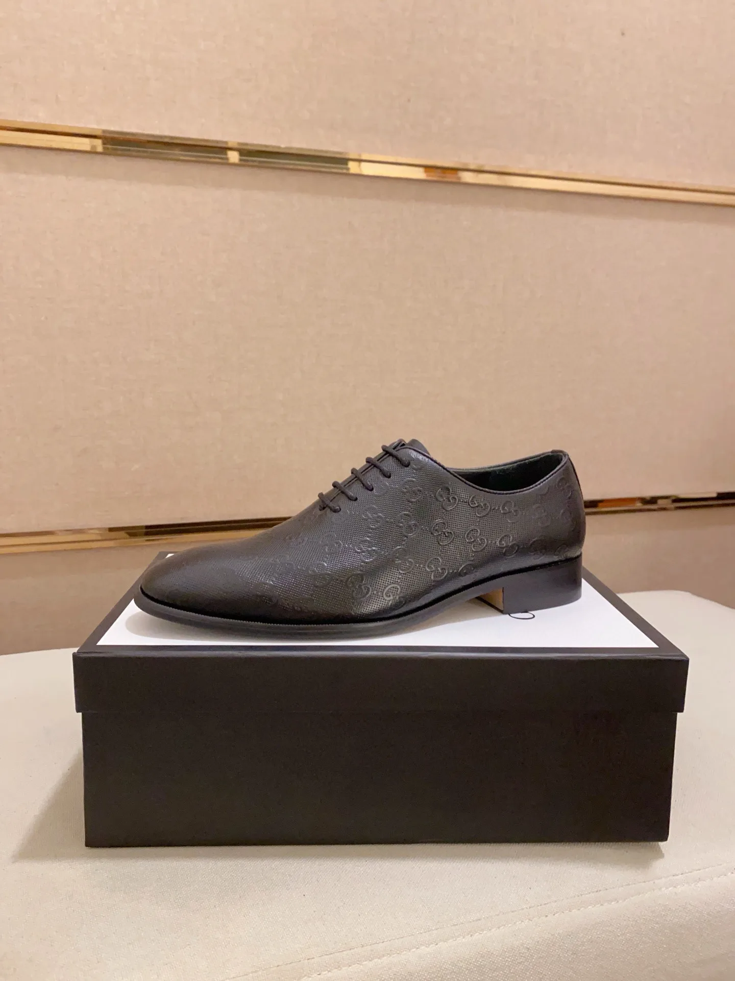 Gucci Leather Shoes