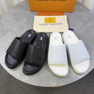 Louis Vuitton Slippers