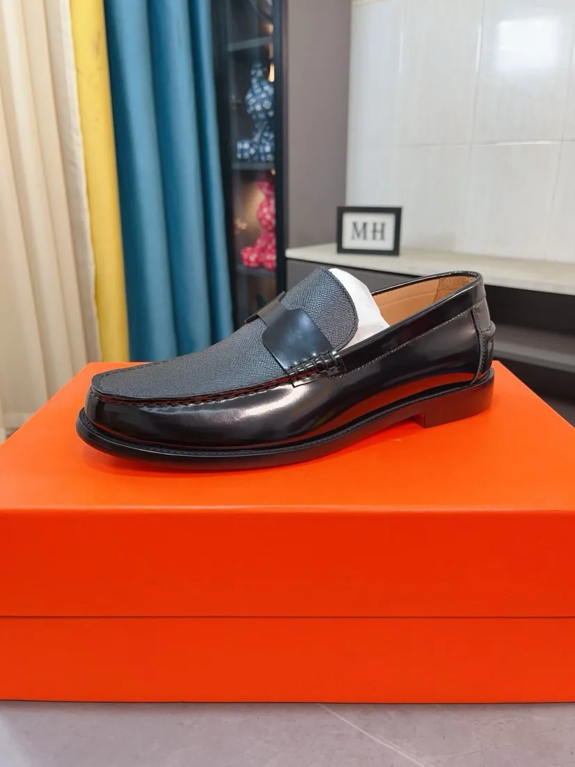 Hermès Leather Shoes