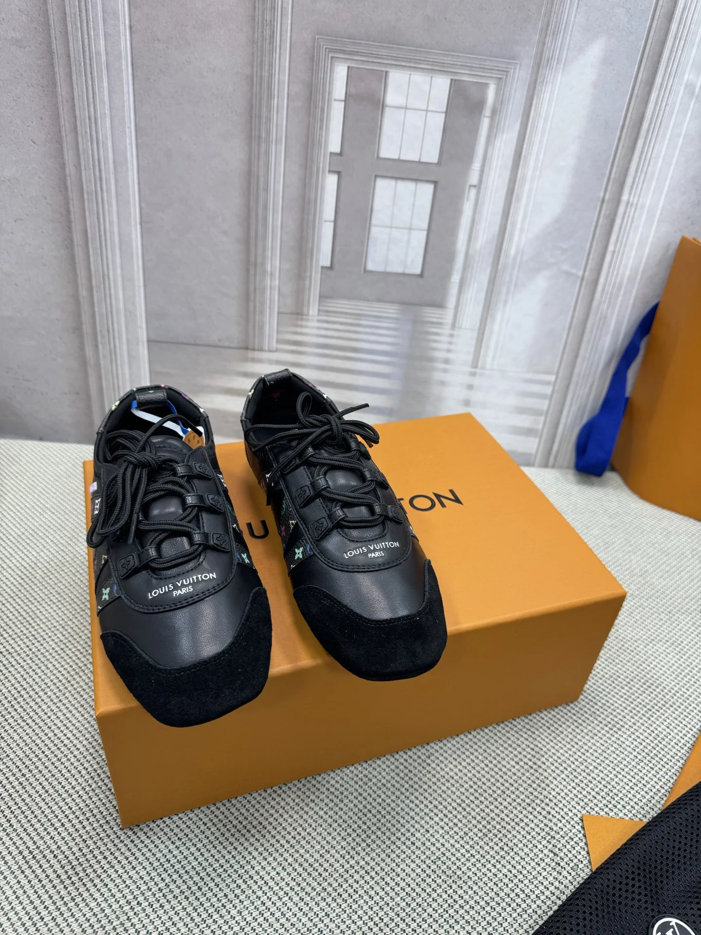 Louis Vuitton Sneakers
