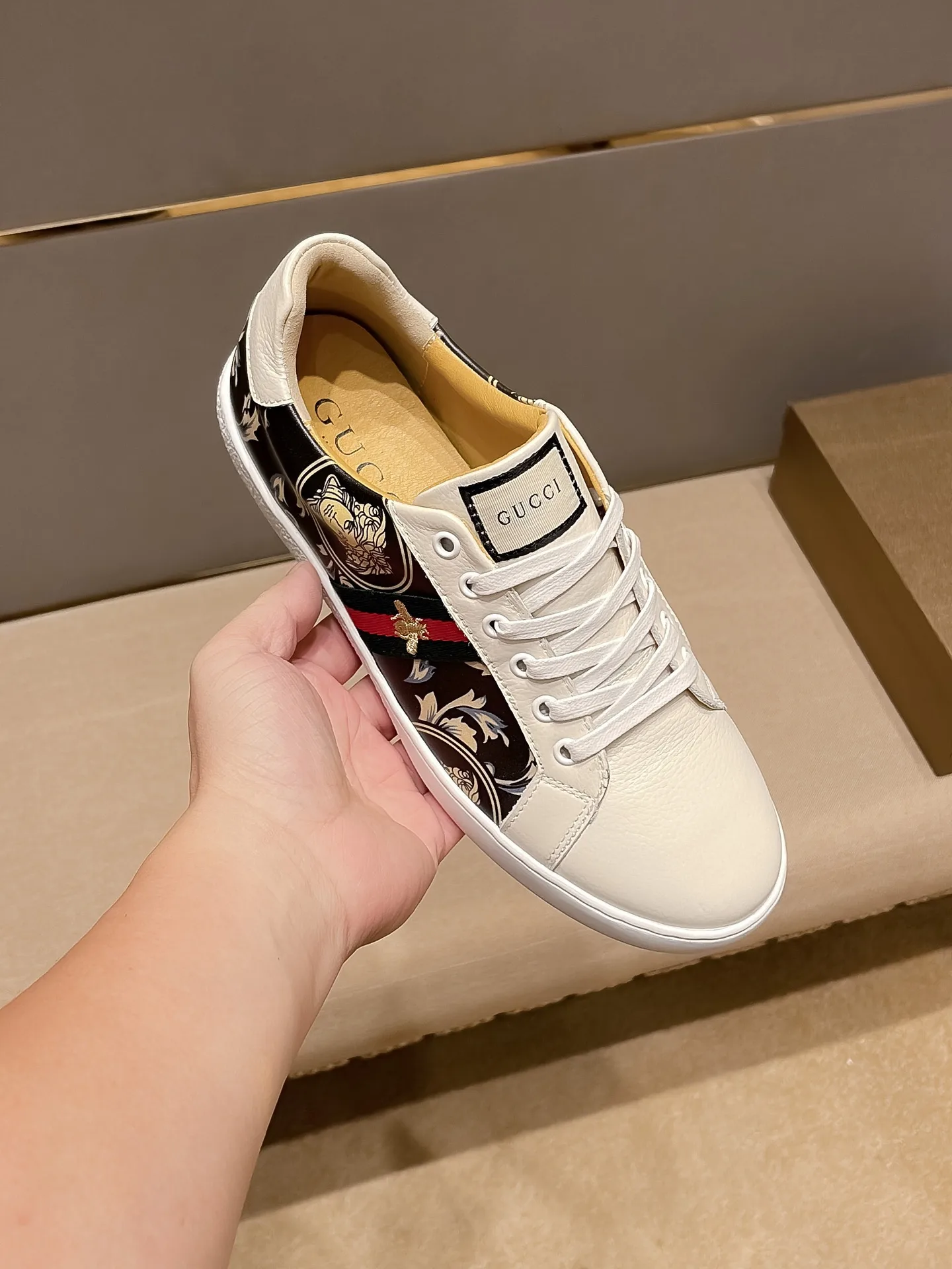 Gucci Casual Shoes
