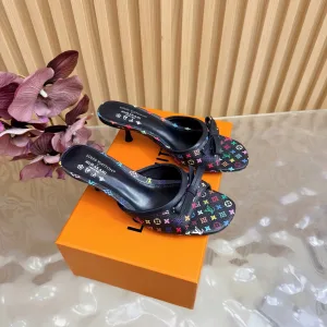 Louis Vuitton Slippers