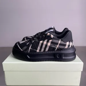 Burberry Sneakers