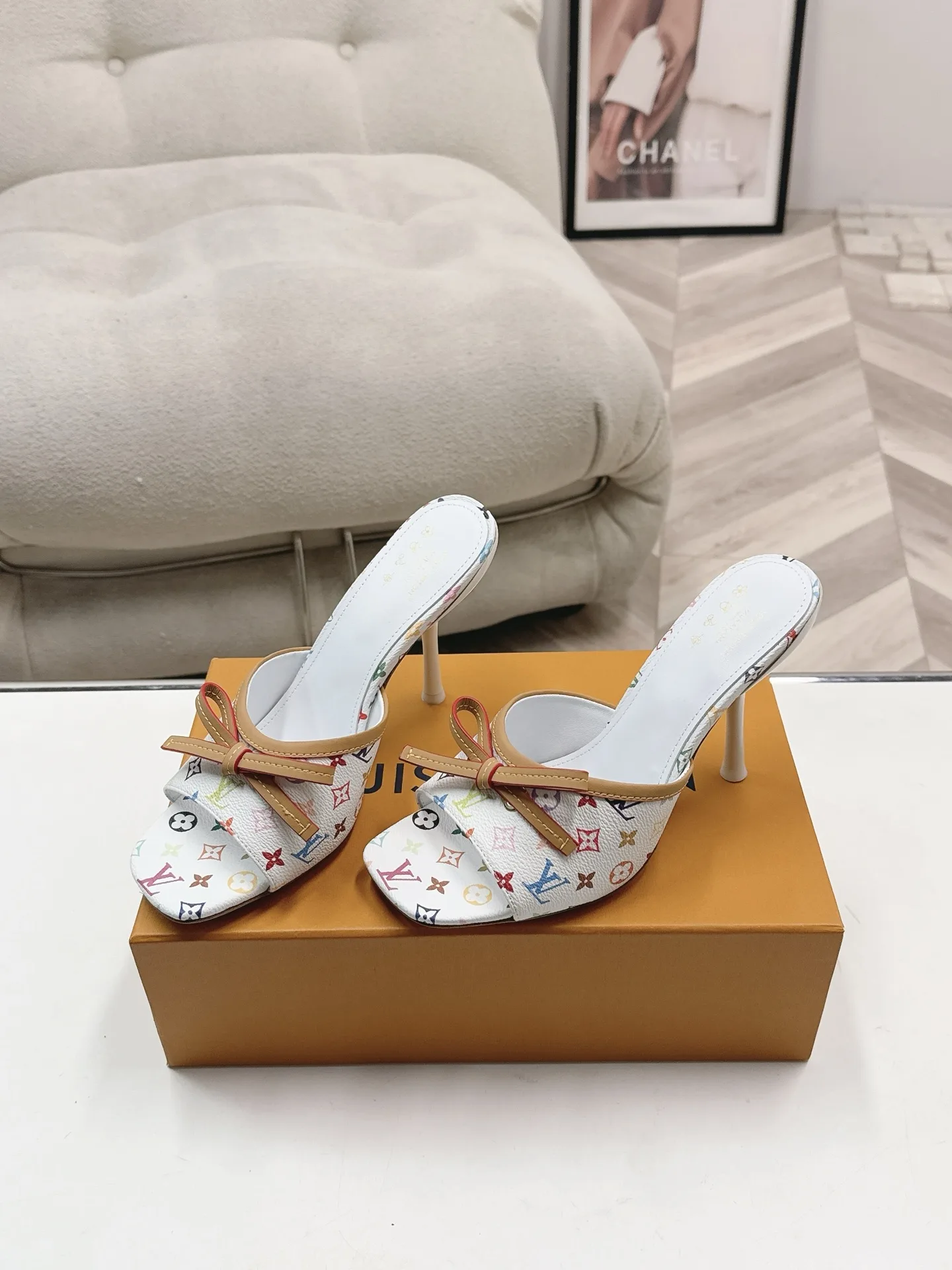 Louis Vuitton Slippers