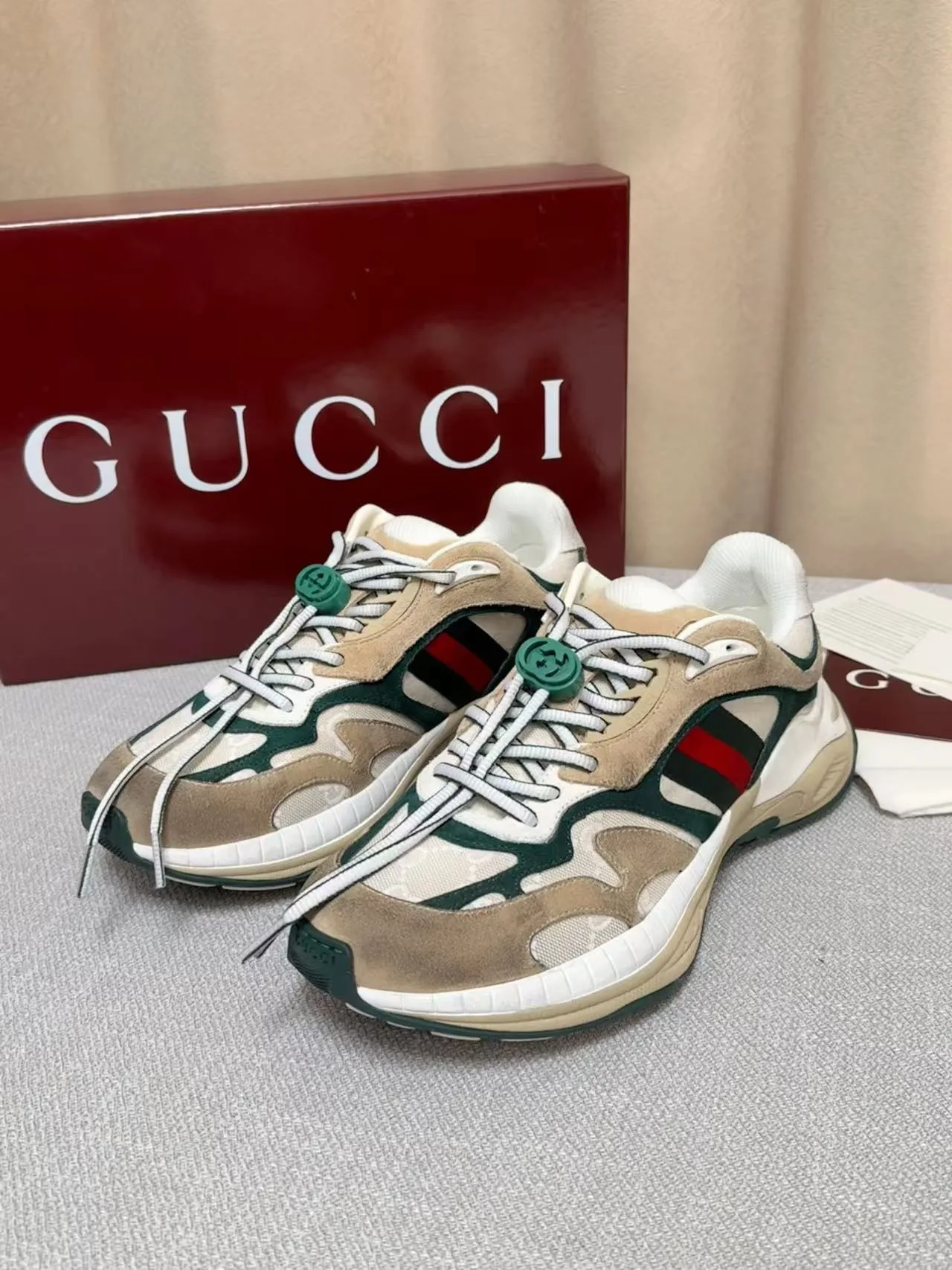 Gucci Sneakers
