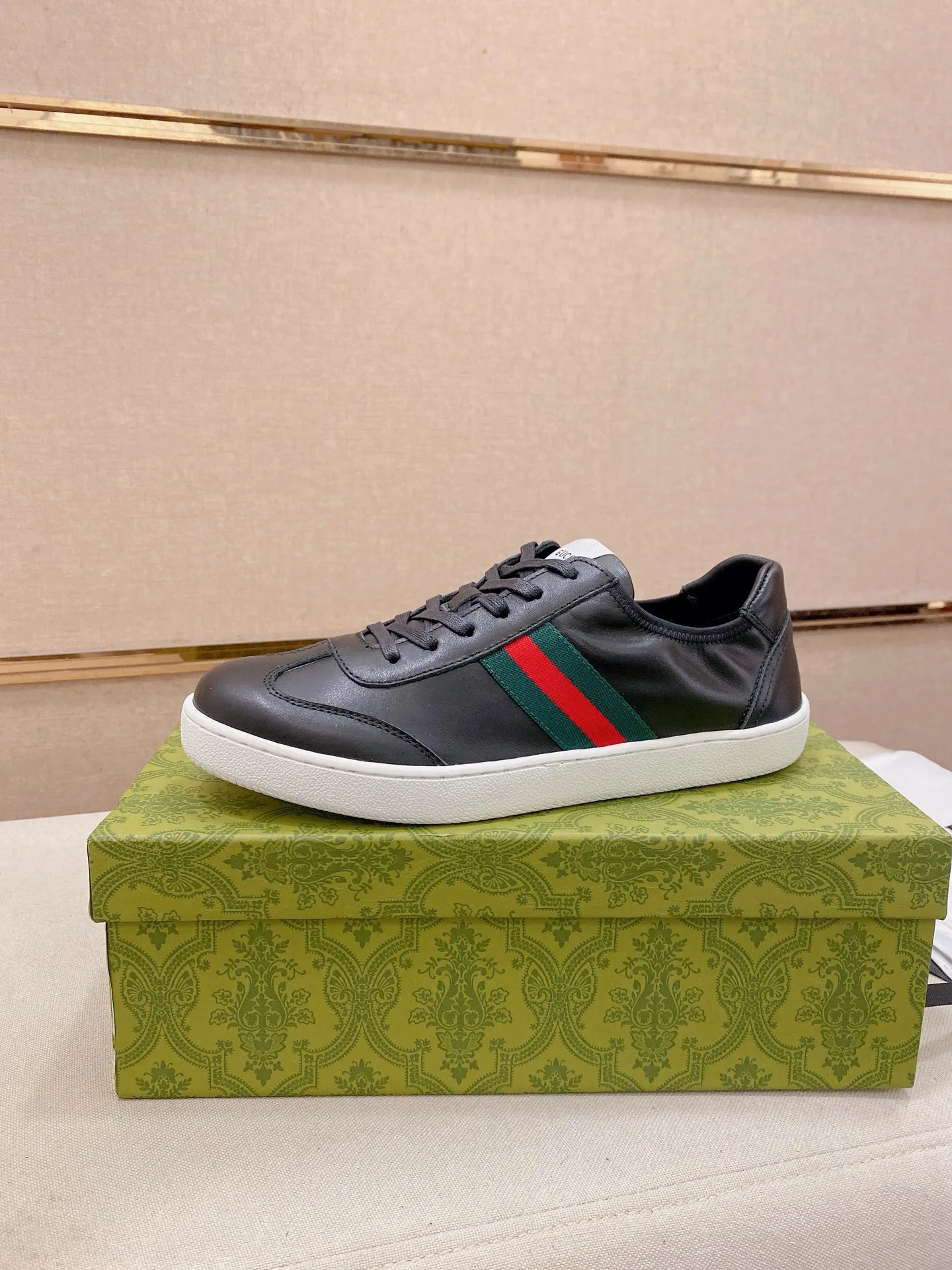 Gucci Casual Shoes