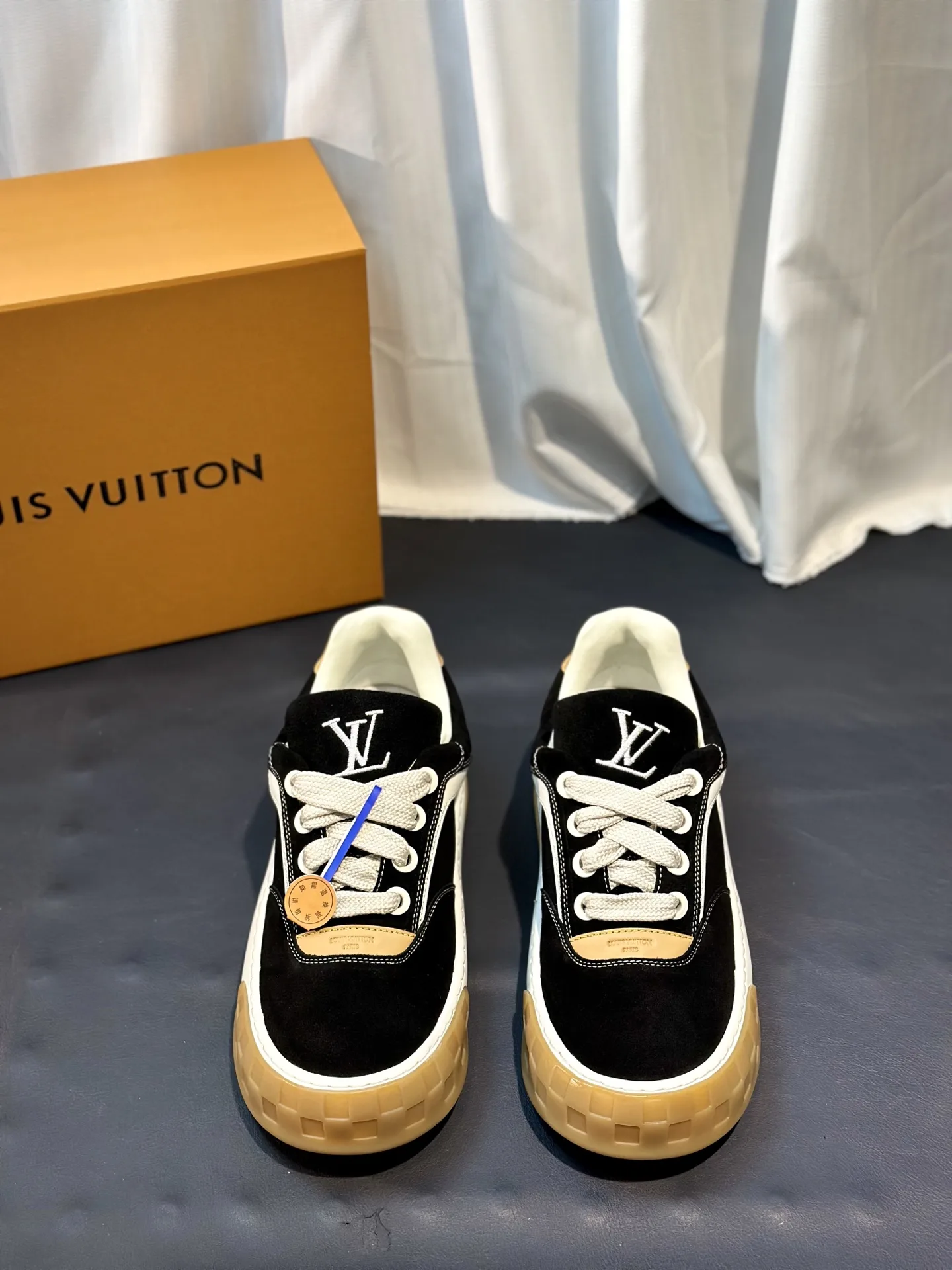 Louis Vuitton Sneakers