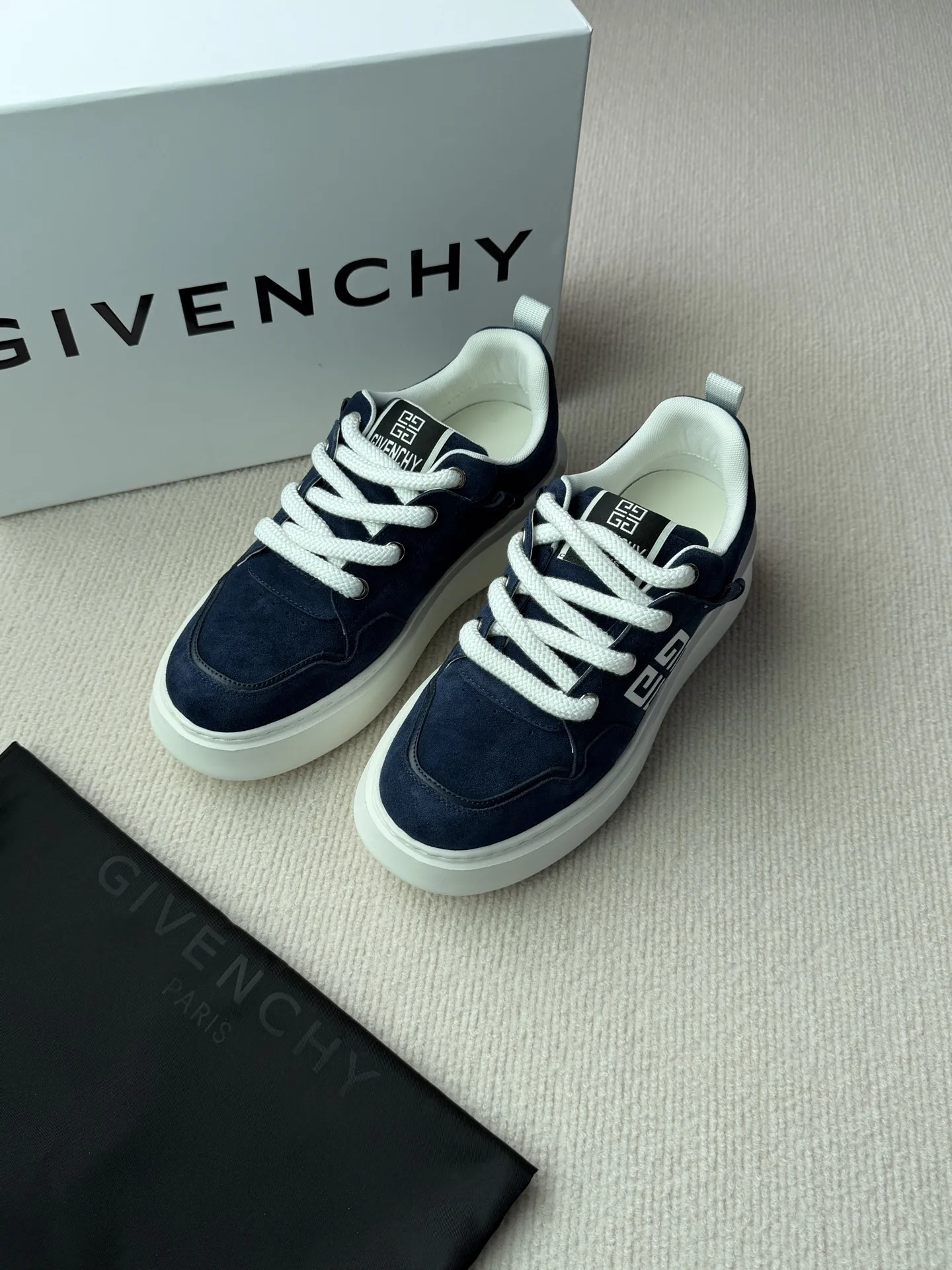 Givenchy Sneakers